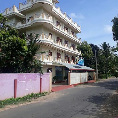 Hotel Blue Whale Джафна Екстер'єр фото
