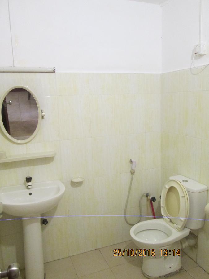 Hotel Blue Whale Джафна Екстер'єр фото
